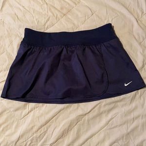 size small Nike skirt